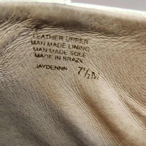 Gianni Bini Jaydennn White Ankle Embossed Leather Heeled Ankle Booties Size 7.5 - Picture 8 of 8